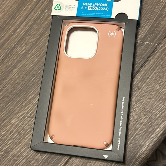 Speck iPhone Case - Blush - Picture 2 of 3